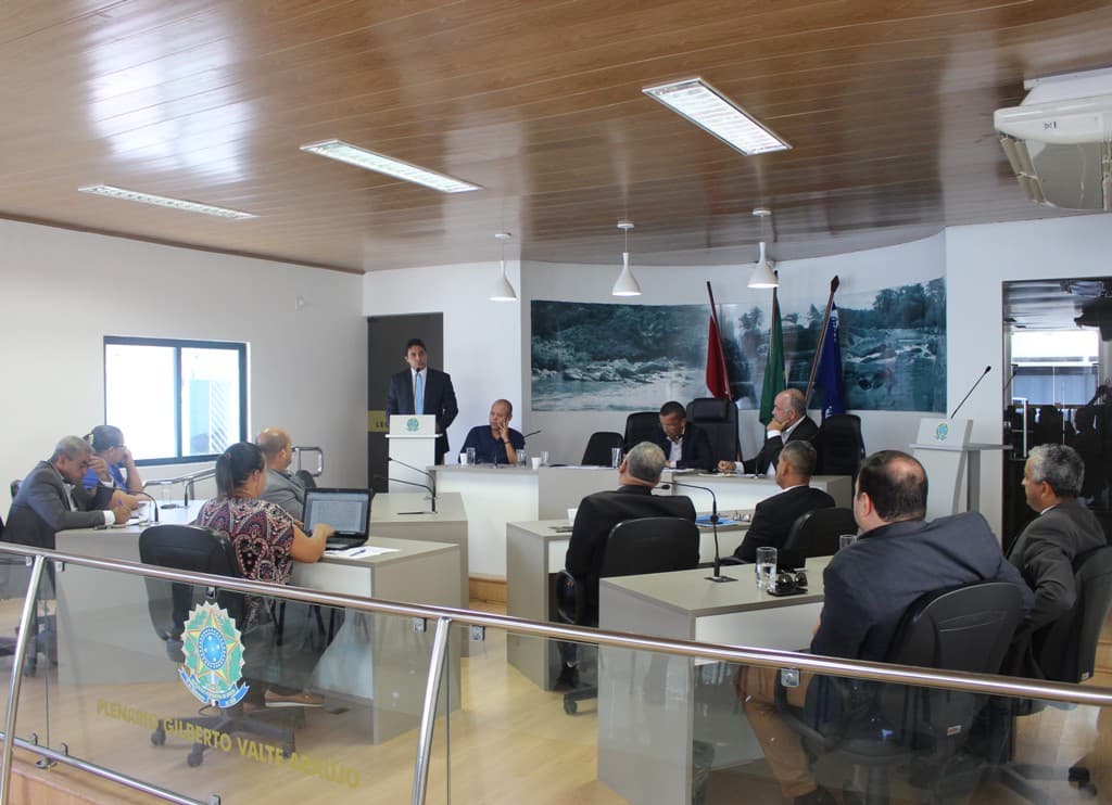Imagem da notícia: Vereadores promovem sessão e questionam demandas enviadas ao Executivo