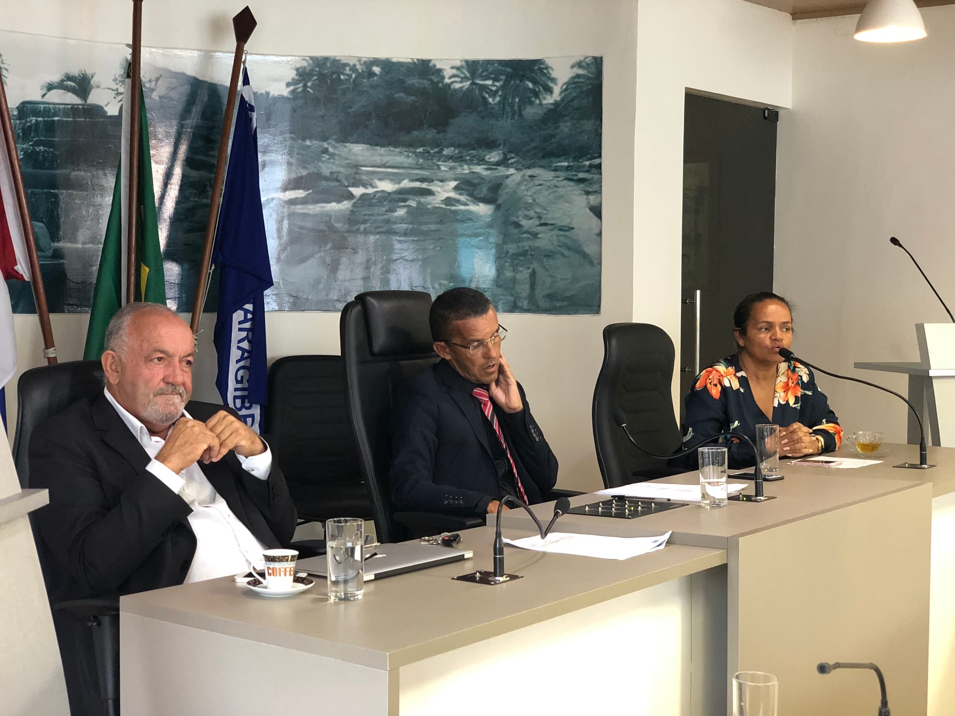 Imagem da notícia: Vereadores solicitam presença do secretário de infraestrutura para tratar sobre coleta de lixo