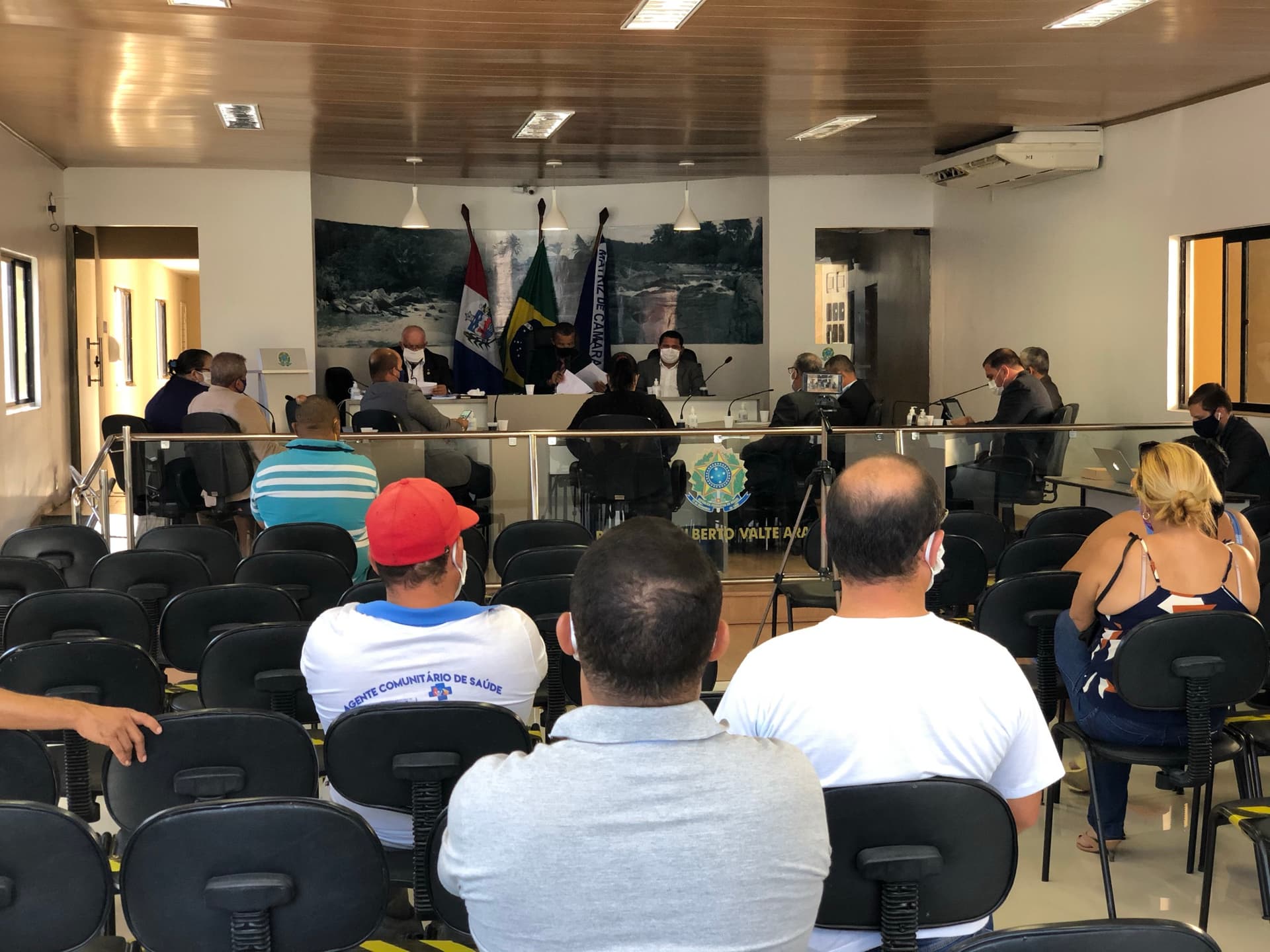 Imagem da notícia: Emenda que vetaria aumento do desconto dos servidores é derrubada por vereadores