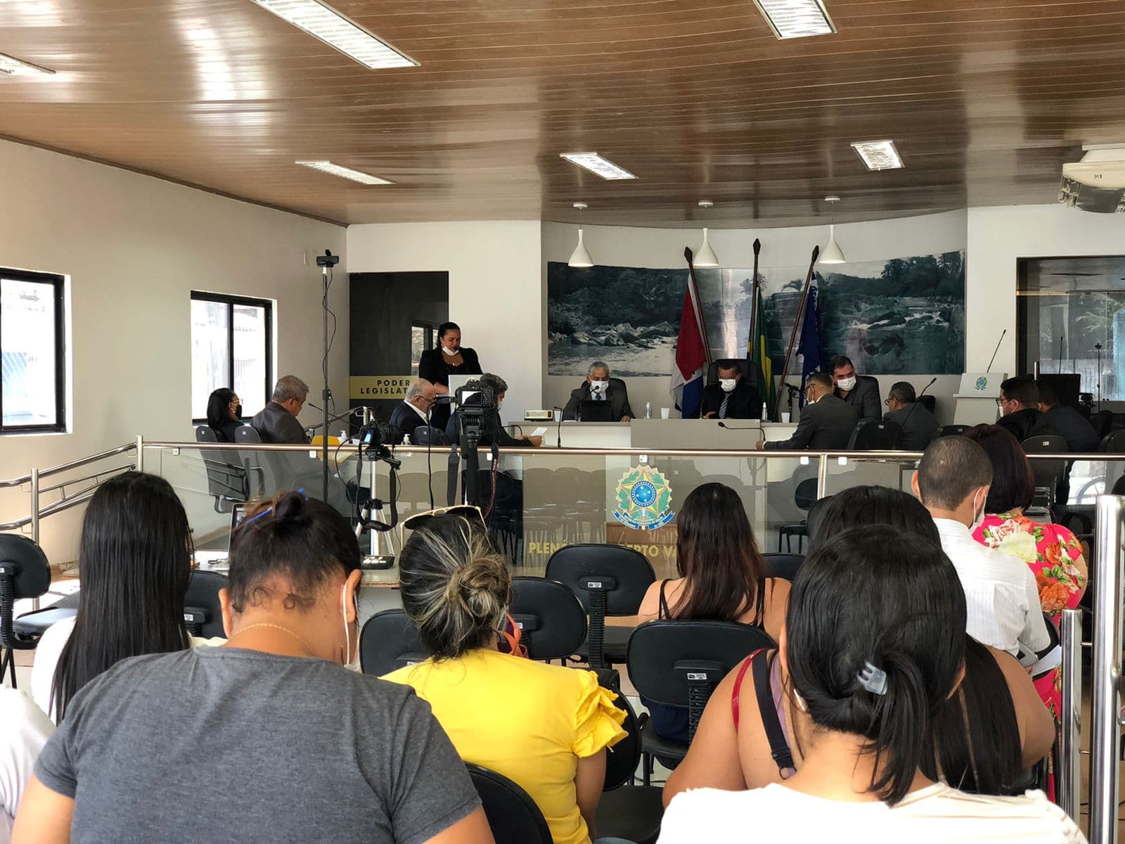 Imagem da notícia: Sessão debate temas na saúde, educação e infraestrutura do município
