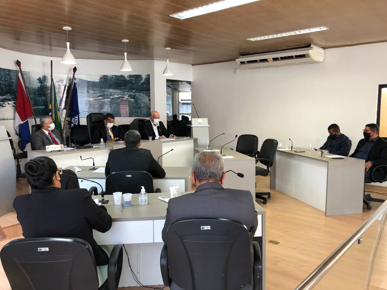 Imagem da notícia: Sessão aprova Indicações nas áreas de trânsito e infraestrutura no município