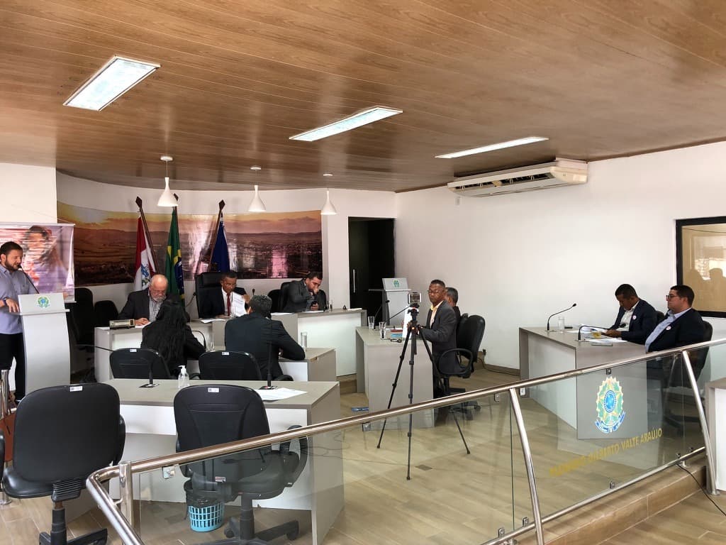 Imagem da notícia: Câmara aprova em 1ª votação o orçamento de 2023