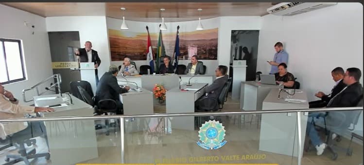 Imagem da notícia: Sessão tem aprovação de Indicações e encaminhamento de demandas