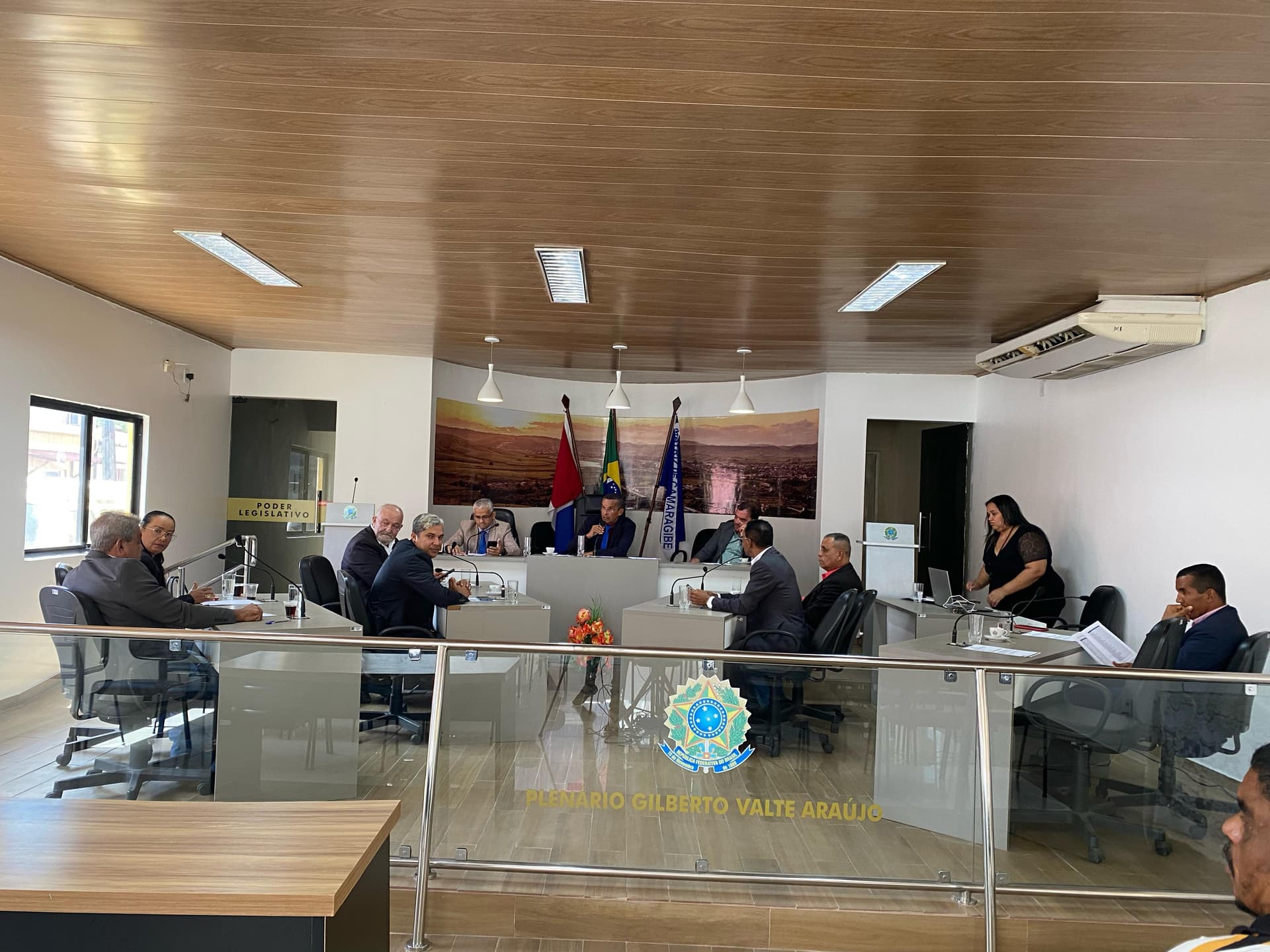 Imagem da notícia: Sessão tem apresentação de Requerimentos