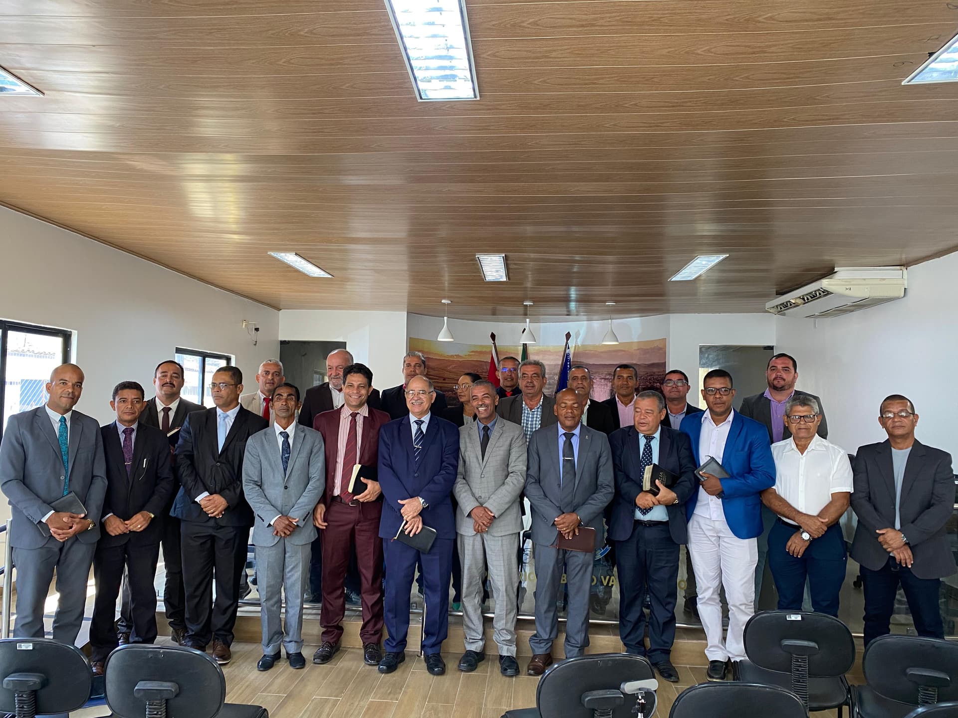 Imagem da notícia: Sessão Solene celebra os 92 anos da Assembleia de Deus de Matriz de Camaragibe