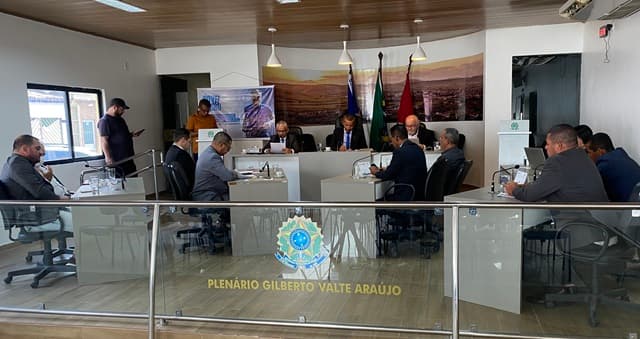 Imagem da notícia: Câmara recebe LOA 2026 e discute projetos voltados à segurança e inclusão nas escolas